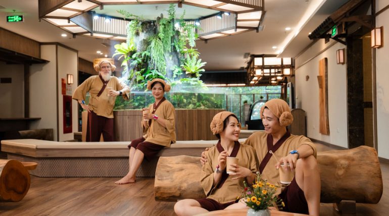 to-hop-cham-soc-suc-khoe