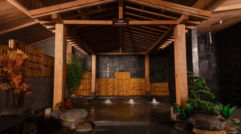 Không gian bể Onsen trong bài tìm hiểu về tắm Onsen phòng riêng