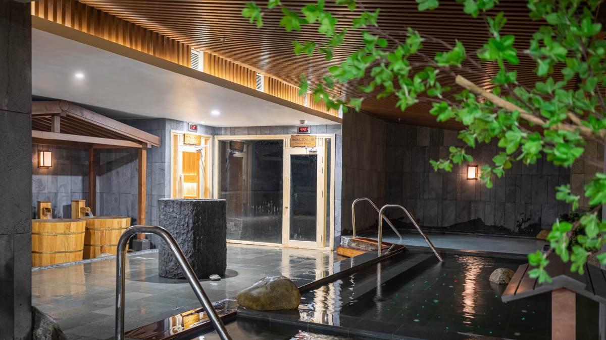 Bể tắm Onsen tại AMARE