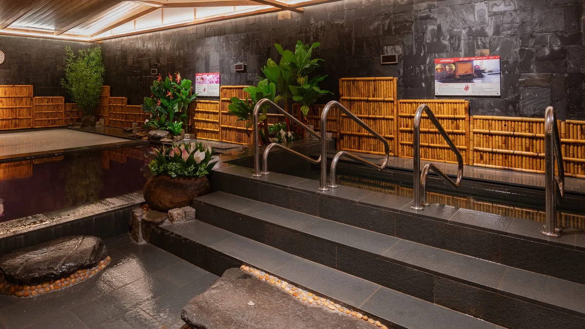 Khu tắm khoáng Onsen AMARE cho bài về lựa chọn dùng Mizuburo