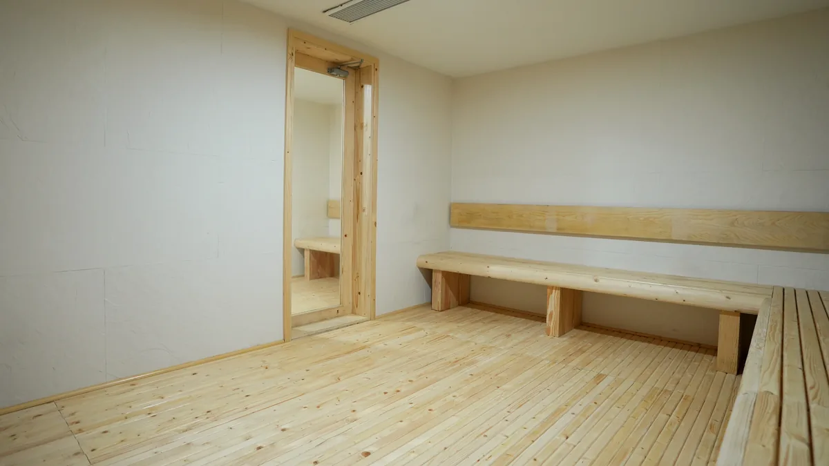 Phòng gỗ sáng tại AMARE cho nội dung phòng xông Oxy Hinoki