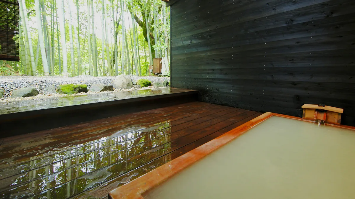 Khu tắm Onsen tại Hakone, Nhật Bản
