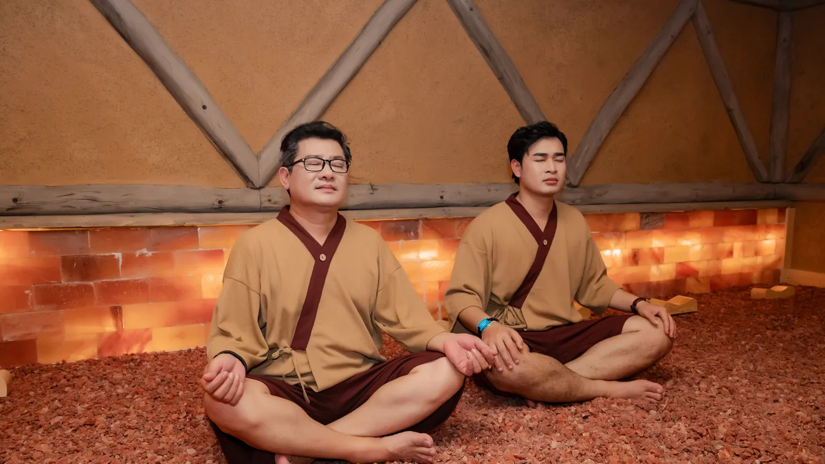 Khách nghỉ trong tư thế thư giãn thay vì tiếp tục xông hoặc đi tắm ngay