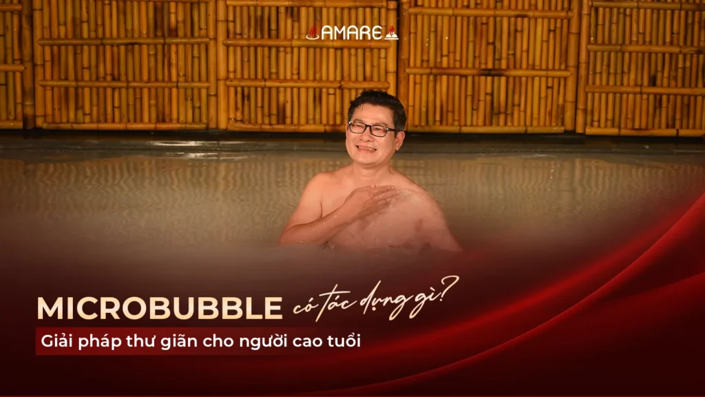 khách nam trải nghiệm tắm onsen tại AMARE